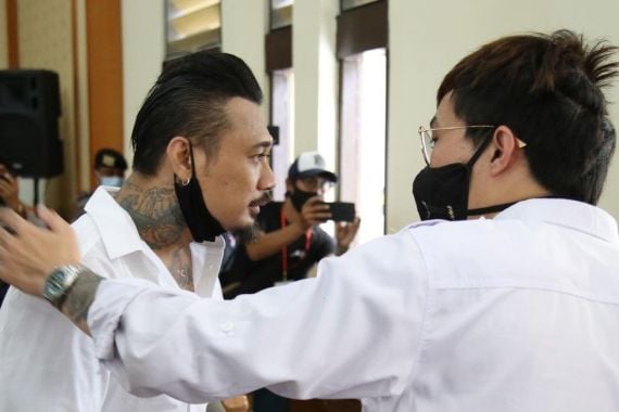 Jerinx SID Divonis 1 Tahun 2 Bulan, Dokter Tirta: Penjara Bukan Solusi - JPNN.COM