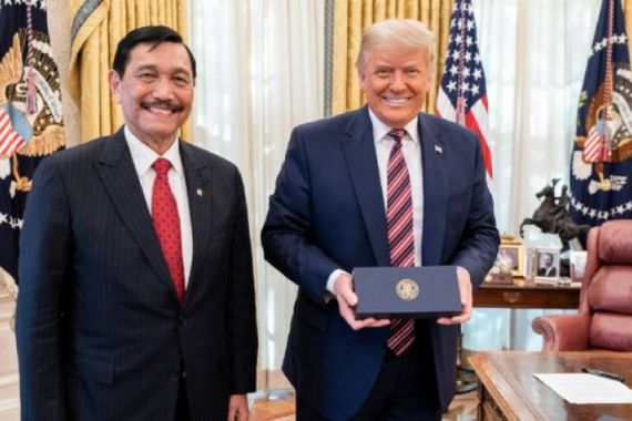 Luar Biasa, Luhut Sukses Jinakkan Trump - JPNN.COM