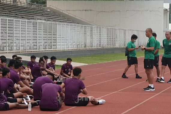 Pencoretan Pemain Timnas U-19, Nova Arianto: Kami Sudah Kecewa Berat - JPNN.COM