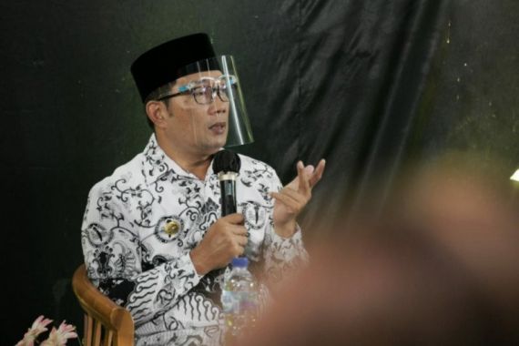 Sigid: Mana Dukungan Gubernur Ridwan Kamil untuk Honorer 35 Tahun ke Atas? - JPNN.COM