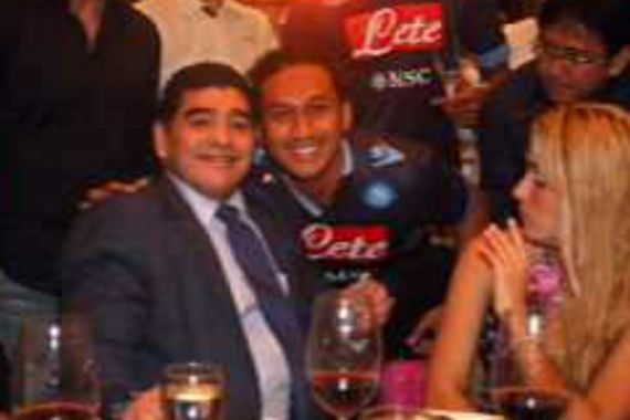 Maradona dalam Kenangan Anak-Anak Surabaya - JPNN.COM