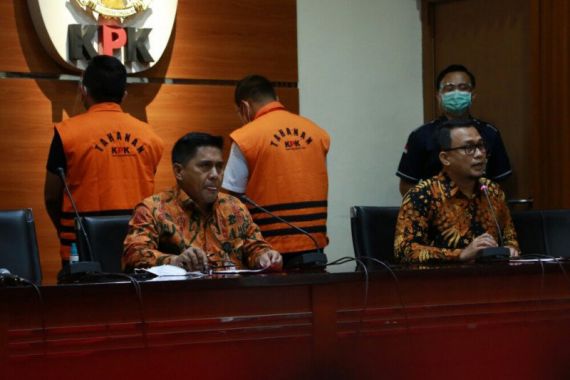 Hari Ini 2 Orang Dekat Edhy Prabowo Mengenakan Baju Tahanan KPK - JPNN.COM