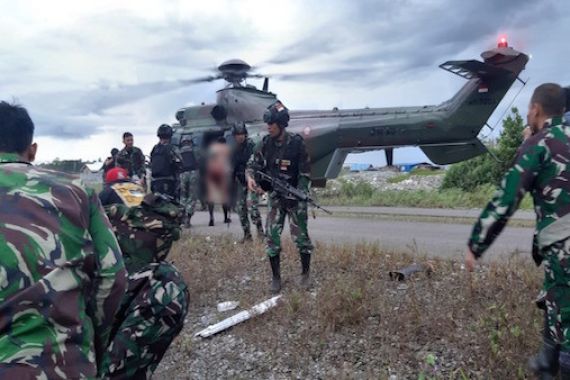 Serda Abriadi Kena Tembak di Paha, Kopda Subair di Tangan, Prada Fajar di Leher - JPNN.COM