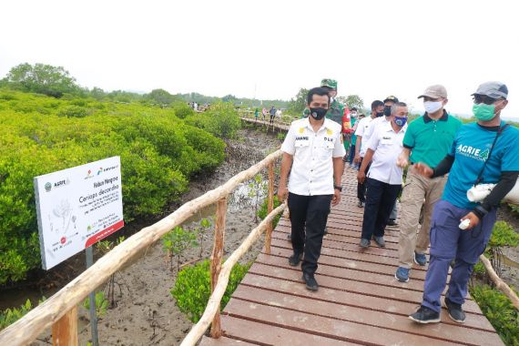 Keren, CMBR Lembung Paseser Kini Punya Jembatan Baru - JPNN.COM