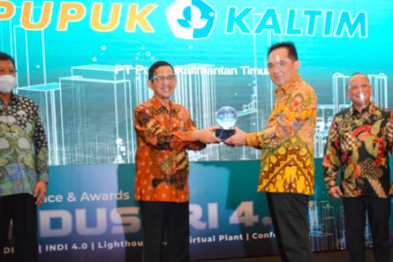 Jadi Role Model Transformasi Digital Industri di Indonesia, Pupuk Kaltim Raih Penghargaan dari Kemenperin - JPNN.COM