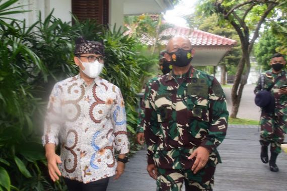 Danlantamal V Laksma TNI Mohamad Zaenal Bertemu Bupati Banyuwangi, Nih Agendanya - JPNN.COM