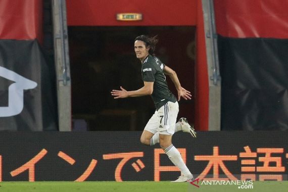 Cavani Terancam Sanksi Larangan Bermain Gegara Gegabah - JPNN.COM