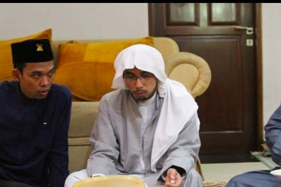 9 Kiai Minta Polri Membebaskan Ustaz Maaher, Ini Daftar Namanya - JPNN.COM