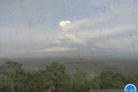 Gunung Semeru Meletus, Ketua DPR RI Puan: Utamakan Penyelamatan Warga - JPNN.COM