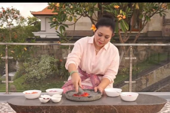 Mbak Titiek Kangen Suasana Pak Harto Memancing di Tengah Laut, Ibu Tien Mengulek Sambal - JPNN.COM