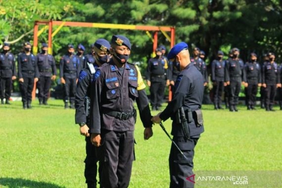 100 Anggota Brimob Dikirim untuk Pengamanan 9 Desember - JPNN.COM