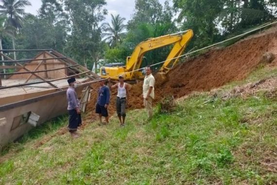 Banjir Terjang Aceh Timur, 30 Rumah dan 7 Jembatan Rusak Berat - JPNN.COM