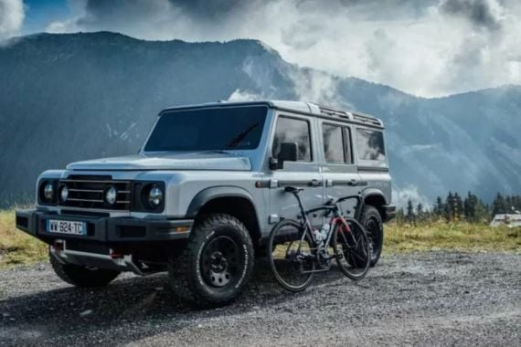 Beli Pabrik Mercedes-Benz, Ineos Siap Produksi Pesaing Land Rover Defender - JPNN.COM