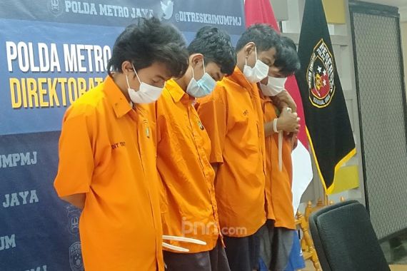 Kapten M Cs Kerap 'Bermain' di Rest Area Tol, 2 Orang Anak di Bawah Umur - JPNN.COM