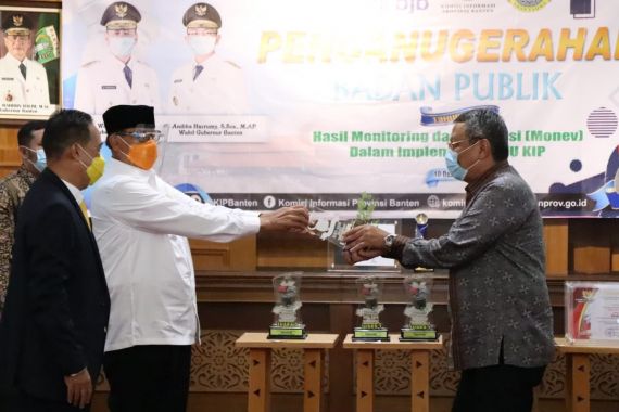 Tangsel Raih Juara 1 Keterbukaan Informasi Publik dari Komisi Informasi Banten - JPNN.COM