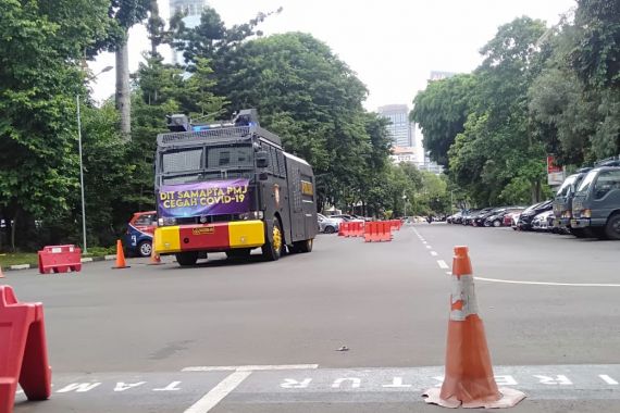 Situasi Terkini di Polda Metro Jaya Jelang Kedatangan Habib Rizieq - JPNN.COM