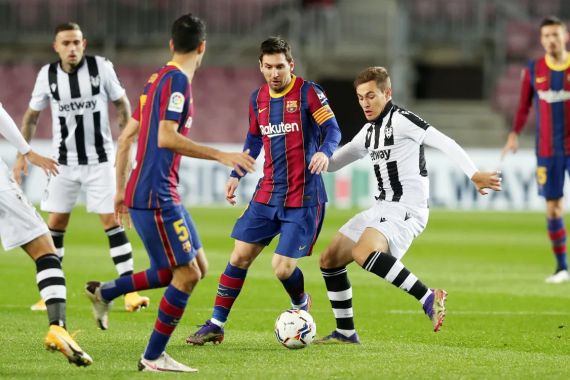 Gol Tunggal Lionel Messi Bawa Barcelona ke Urutan 8 - JPNN.COM