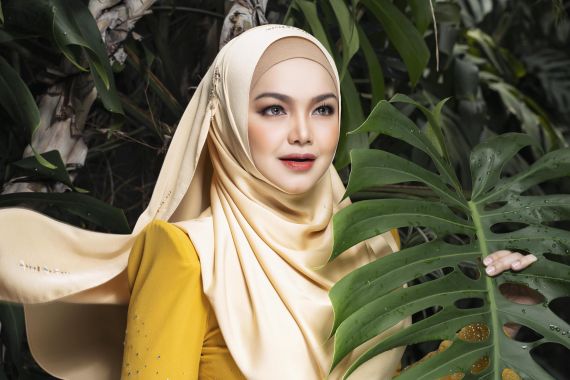 Siti Nurhaliza Ungkap Kisah Hidup dalam Video Kuasa Cintamu - JPNN.COM