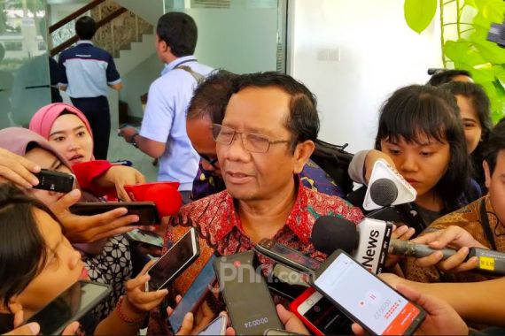 Mahfud MD Mengakui Indeks Persepsi Korupsi Indonesia 2020 Terparah - JPNN.COM