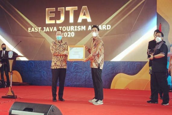 Destinasi Wisata Coban Rondo dan Wonosari Raih Penghargaan EJTA 2020 - JPNN.COM