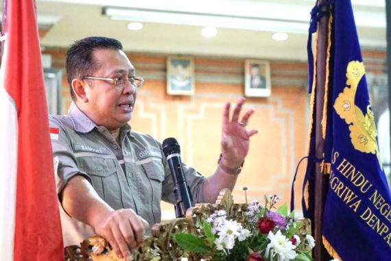 Ketua MPR Ajak Pemerintah dan Masyarakat Bahu Membahu Atasi Bencana Alam - JPNN.COM