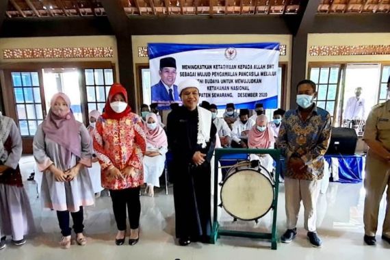 Fadholi MPR: Kesenian Tradisional Bukan Hanya Memberi Tontonan, tetapi Tuntunan - JPNN.COM