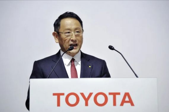 Bos Toyota Sebut Mobil Listrik Malapetaka, Kalah Bersaing? - JPNN.COM