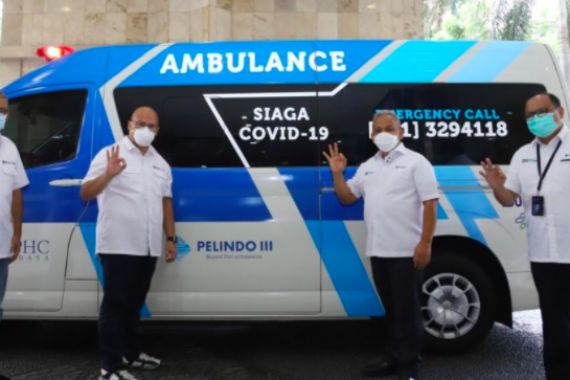 Bantu Penanganan Covid-19, Pelindo III Sumbang Mobil Ambulans ke RS PHC - JPNN.COM