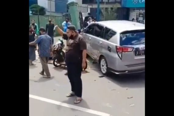 Soal Aiptu Imam Chambali Pukul Tersangka Laka Maut di Pasar Minggu, Polisi Teliti CCTV - JPNN.COM