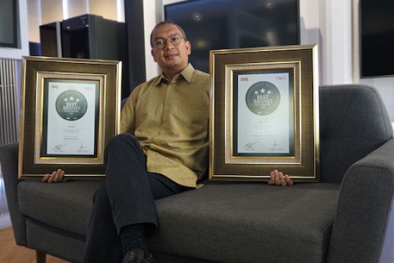Tutup Tahun 2020, Sharp Raih Tiga Penghargaan untuk Kategori Merek Terbaik - JPNN.COM