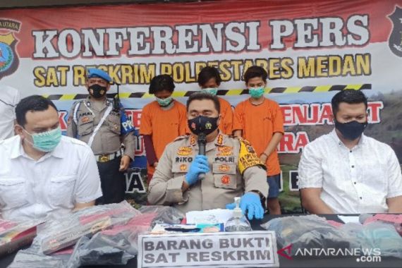 Polisi Tetapkan 10 Tersangka Pengeroyokan yang Menewaskan Zulham - JPNN.COM