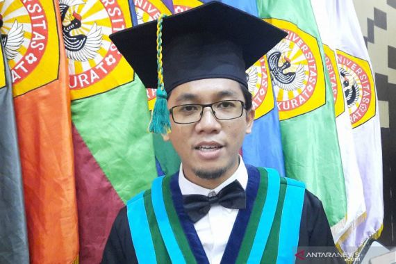 Agung Nugroho, Usia 37 Tahun Sudah Profesor, Prestasinya Luar Biasa - JPNN.COM