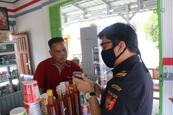 Kesadaran Soal Rokok Ilegal Membaik, Bea Cukai Terus Gencarkan Sosialisasi - JPNN.COM