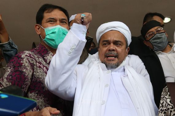 FPI Dibubarkan Pemerintah, Habib Rizieq Siap Melawan - JPNN.COM