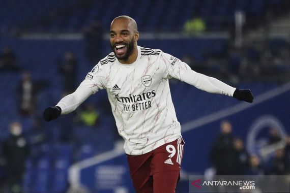 Arsenal Lanjutkan Momen Positif, Dua Jempol Untuk Lacazette - JPNN.COM