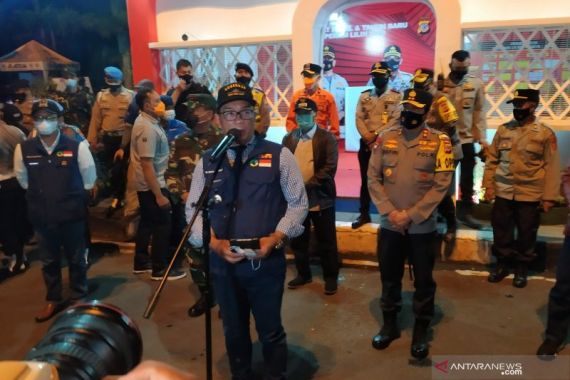 Gudang Biofarma di Bandung Dijaga Ketat TNI dan Polri - JPNN.COM