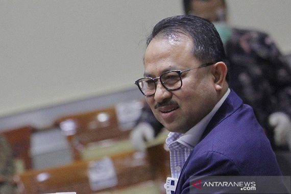 Pegawainya Ketahuan Mencuri Emas Batang, KPK Dikritik Politikus Senayan - JPNN.COM