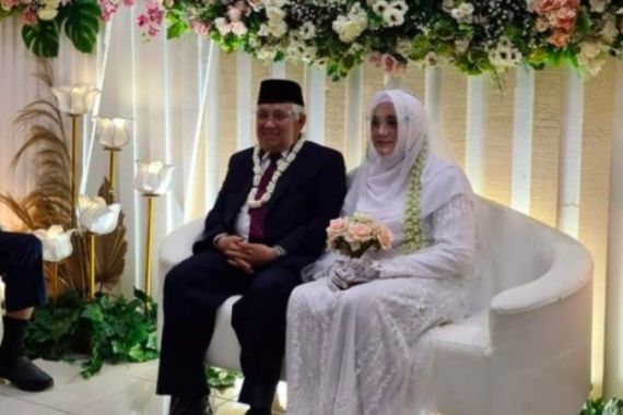 Menikah Lagi, Ternyata Begini Cara Din Syamsuddin Meluluhkan Hati Cucu Pendiri Ponpes Gontor - JPNN.COM