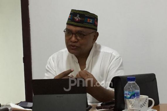 Soal Pemilihan Wakil Bupati Ende, Petrus Sebut Mendagri Tito Plintat-plintut - JPNN.COM
