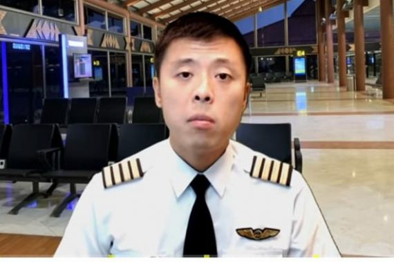 Analisis Kapten Vincent tentang Jatuhnya Sriwijaya Air SJ182 - JPNN.COM