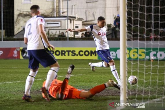 Spurs Mengamuk, Berondong Gawang Lawan Dengan Banyak Gol - JPNN.COM