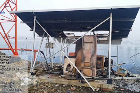 Jahat! KKB Membakar 2 Tower BTS Milik Telkom di Puncak Papua - JPNN.COM