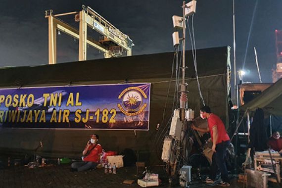 Telkomsel Optimalkan Jaringan Komunikasi Selama Evakuasi Sriwijaya Air SJ182 - JPNN.COM
