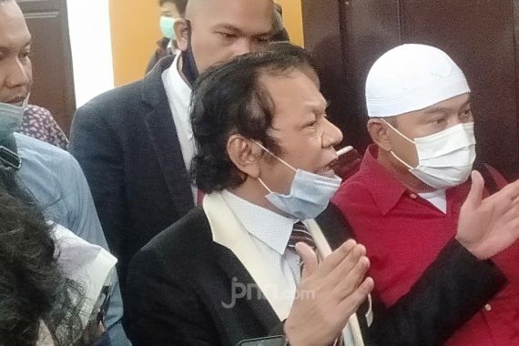 Hakim Akhmad Tolak Gugatan Praperadilan Habib Rizieq, Alamsyah Bereaksi Begini, Ada Kata Sesat - JPNN.COM