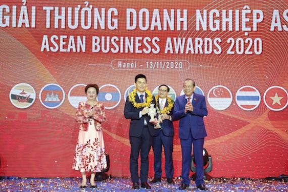 PT Mayora Indah Raih Penghargaan ASEAN Business Award 2020 - JPNN.COM