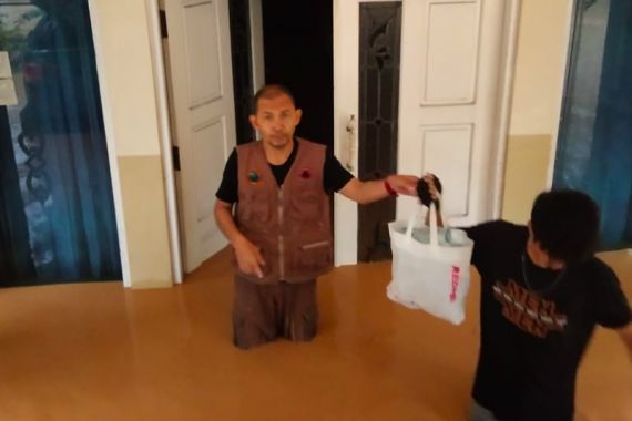 Tolong, Warga Pengungsi Banjir Kalsel Butuh Sejumlah Bantuan Ini - JPNN.COM