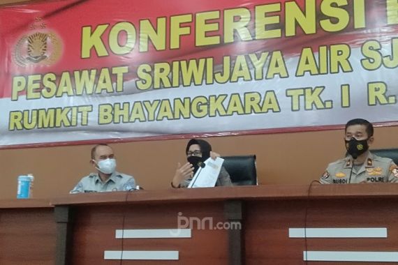 Kombes Ratna Beber Cara Mengidentifikasi 5 Korban Sriwijaya Air SJ 182 - JPNN.COM