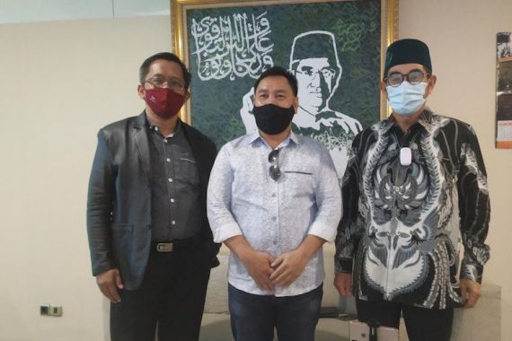 Hadapi Gugatan di MK, Harati Gandeng Mantan Ketua MK dan Ahli Hukum Jokowi - JPNN.COM