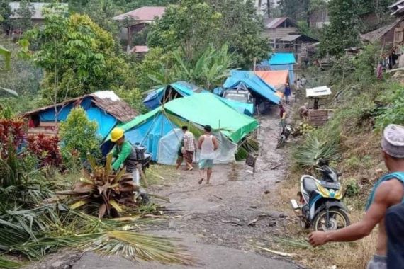 19 Ribu Orang Mengungsi Pascagempa di Sulawesi Barat - JPNN.COM