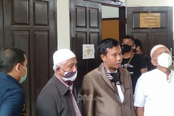 Gus Nur Jalani Sidang Perdana, Pengacara Minta Doa Umat Muslim - JPNN.COM